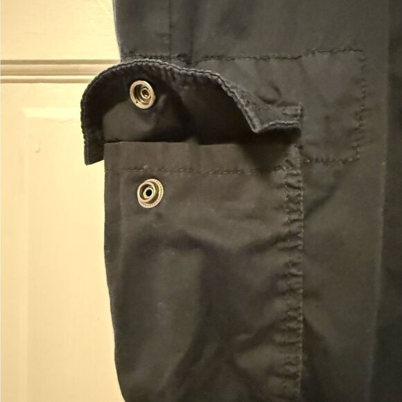 New York & Company 8 Pocket Mid Rise Ankle Cargo Pants Utility Black‎ Size 4 - Picture 5 of 10